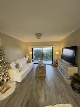 2105 Lavers Cir in Delray Beach, FL - Building Photo - Building Photo