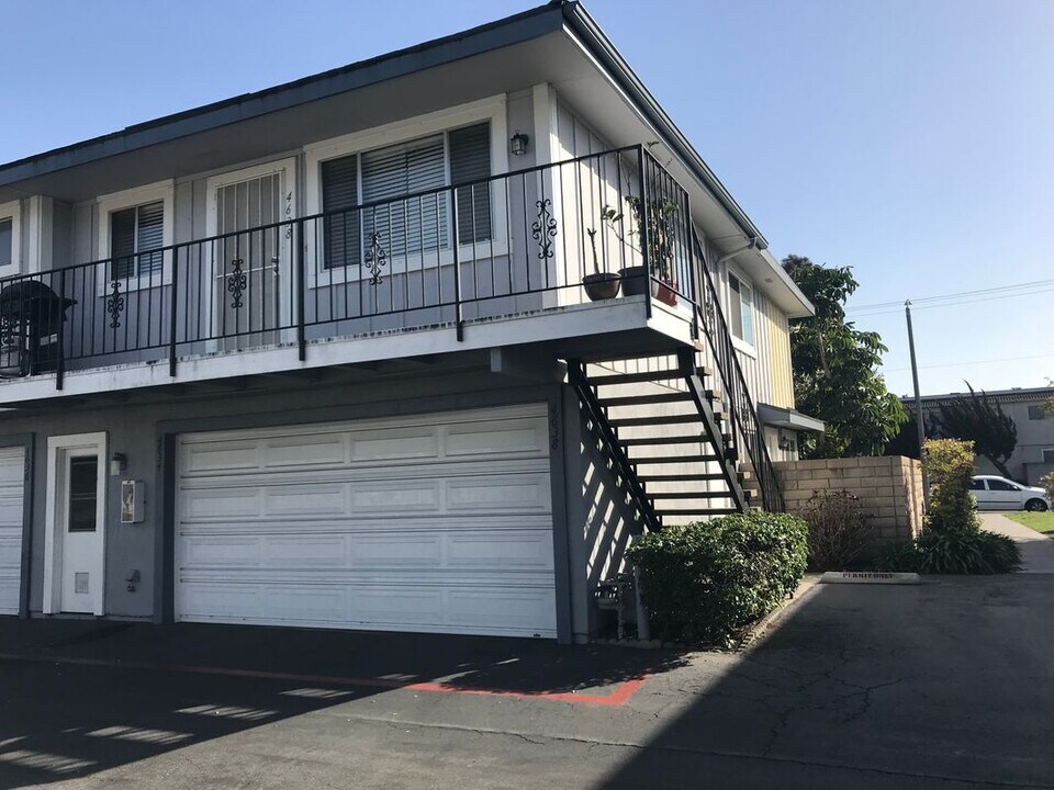4638 Via Vista Cir in Huntington Beach, CA - Building Photo