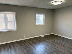 98 Stewart Ln in Germantown, OH - Building Photo - Building Photo