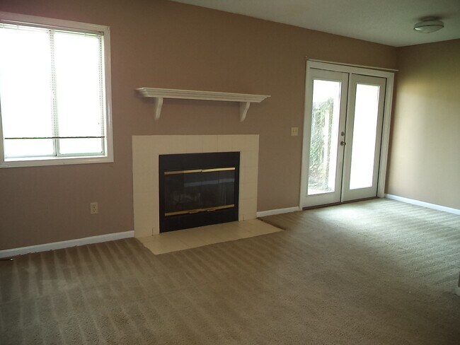 137 Woodfield Pl in Enterprise, AL - Building Photo - Building Photo
