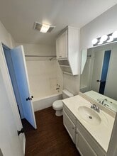 1223 James Ave in Waco, TX - Foto de edificio - Building Photo