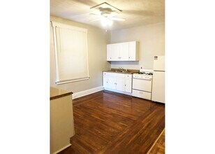 3238 Bishop St in Cincinnati, OH - Building Photo - Building Photo