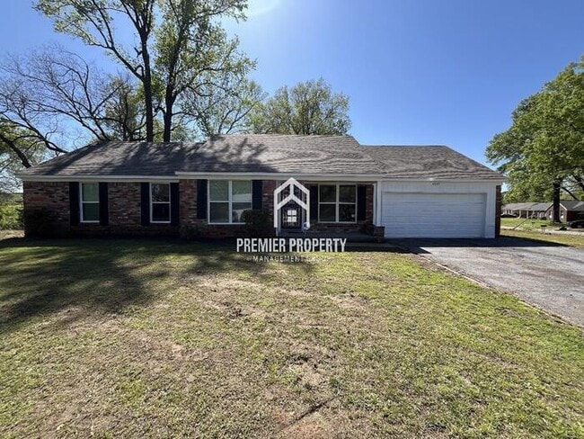 property at 4005 Bernadine Dr