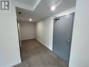 3340 Stella Crescent in Windsor, ON - Building Photo - Building Photo