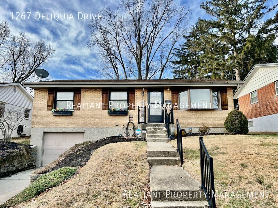 1267 Deliquia Dr in Cincinnati, OH - Building Photo