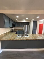 1727 Melrose Ave, Unit 35 in Chula Vista, CA - Building Photo