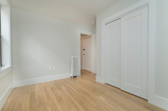 4 Elko St, Unit 2 in Boston, MA - Building Photo - Building Photo