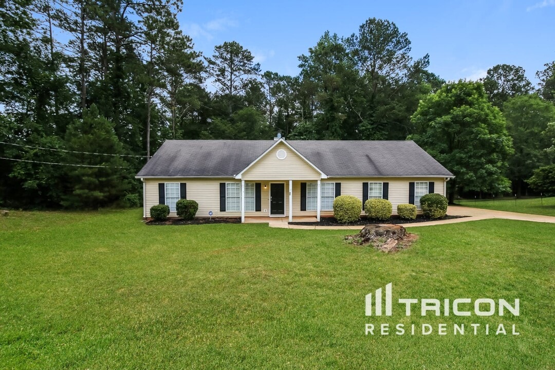15 Mabry Pl Ct in Covington, GA - Building Photo