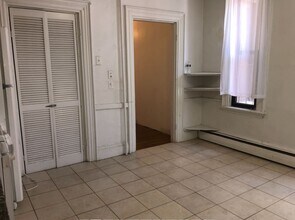 180 Harvard St, Unit 179.5 #2 in Cambridge, MA - Building Photo - Building Photo