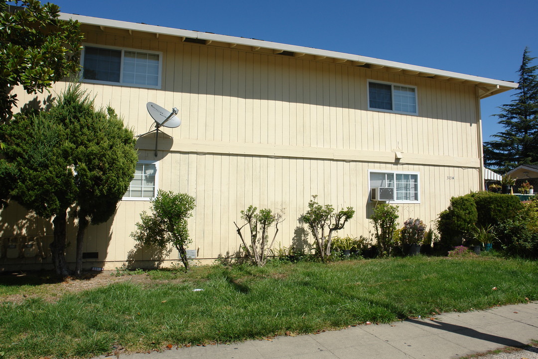 3115 Impala Dr in San Jose, CA - Building Photo