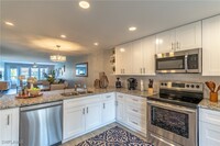 4070 Looking Glass Ln in Naples, FL - Building Photo - Building Photo