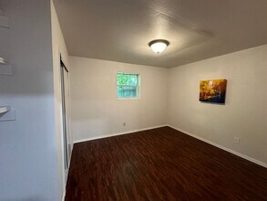 1619 Nolan St in San Antonio, TX - Building Photo - Building Photo