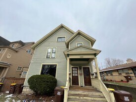 1140 N Church St in Rockford, IL - Building Photo