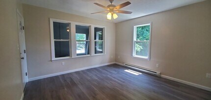 86 Pinehurst Ave in Auburn, MA - Building Photo - Building Photo