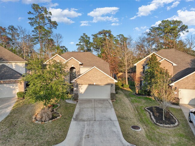 131 N Hawkhurst Cir in Magnolia, TX - Building Photo - Building Photo