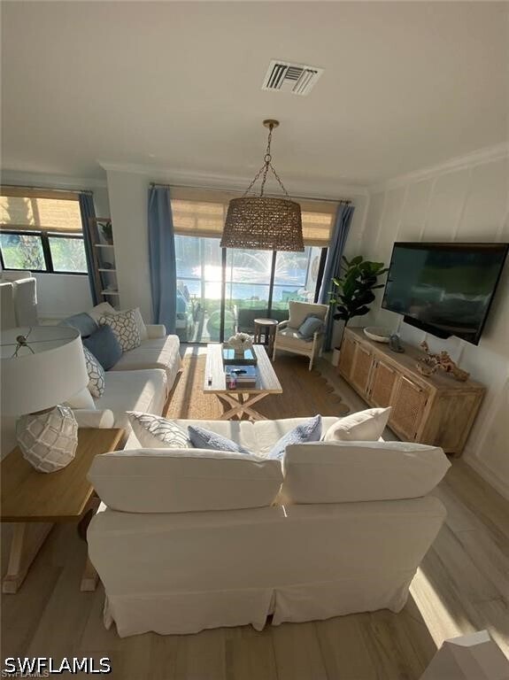 7576 Carnegie Way in Naples, FL - Building Photo - Building Photo