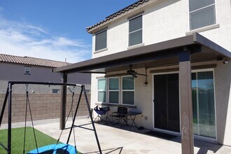 6959 Rancho Pk Ct in Las Vegas, NV - Foto de edificio - Building Photo