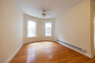 1226 N Dearborn St, Unit A2 in Chicago, IL - Foto de edificio - Building Photo