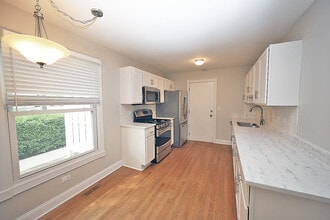 260 Nantucket Harbor in Schaumburg, IL - Building Photo - Building Photo