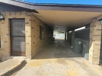 1518 Scott St in Laredo, TX - Foto de edificio - Building Photo