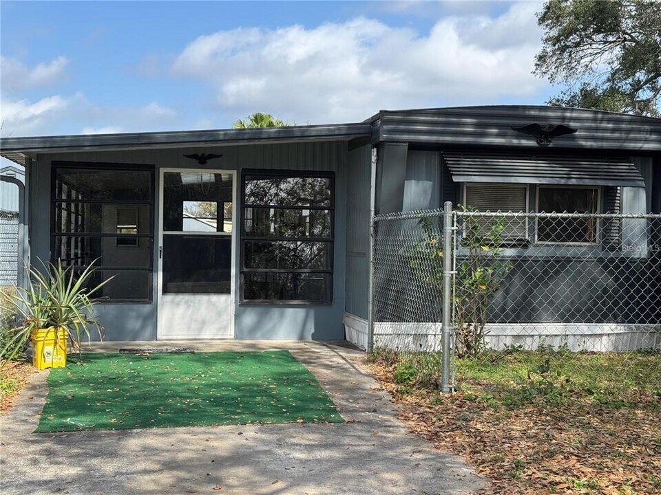 5448 Jacob Ave in Polk City, FL - Building Photo