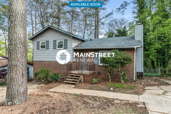property at 1717 Bobolink Ln NE