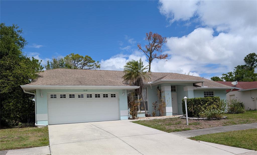 5539 Wilde Oak Way in Sarasota, FL - Building Photo