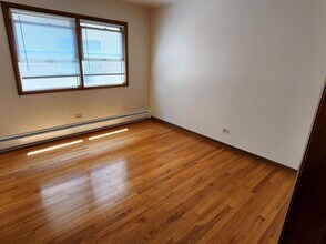 10431 S Keating Ave in Oak Lawn, IL - Building Photo - Building Photo