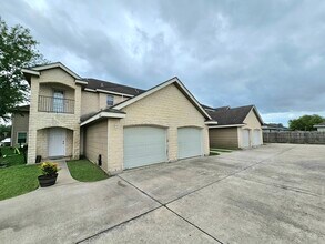 3606 N Arroyo Park Ln, Unit #3 in Harlingen, TX - Building Photo - Building Photo