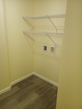 4 Boulder Dr, Unit B in Milford, ME - Building Photo - Building Photo