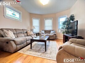 66 Brooks St, Unit 2 in Boston, MA - Building Photo