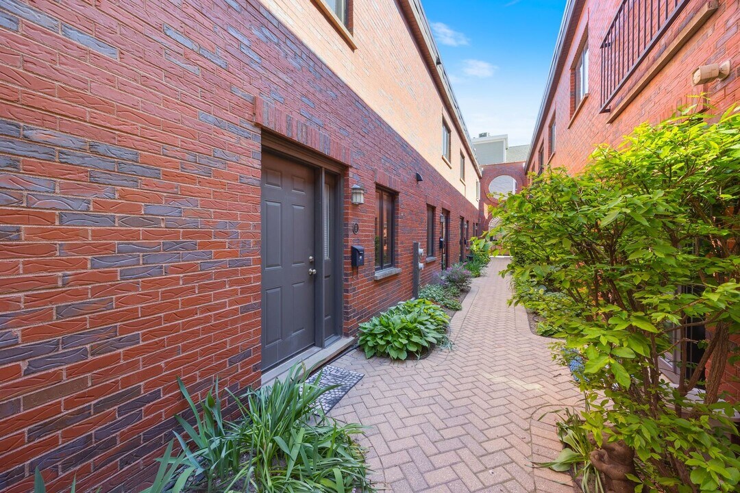 1720 N Orchard St in Chicago, IL - Building Photo