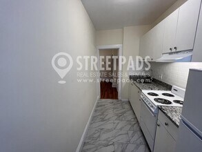 1315 Commonwealth Ave in Boston, MA - Building Photo - Building Photo