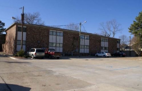 Courtyard Apartments in Columbus, MS - Building Photo - Building Photo