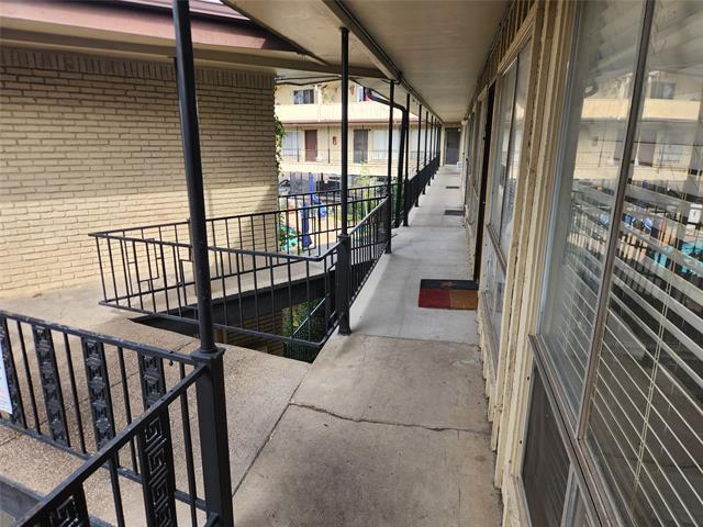 5000 Bowser Ave in Dallas, TX - Foto de edificio - Building Photo