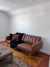 665 Mendon Rd in Woonsocket, RI - Building Photo - Building Photo