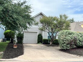 1310 E 3rd St in Georgetown, TX - Building Photo