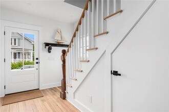 69 Connection St in Newport, RI - Building Photo - Building Photo