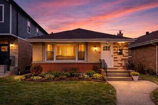 5410 N Neenah Ave in Chicago, IL - Building Photo