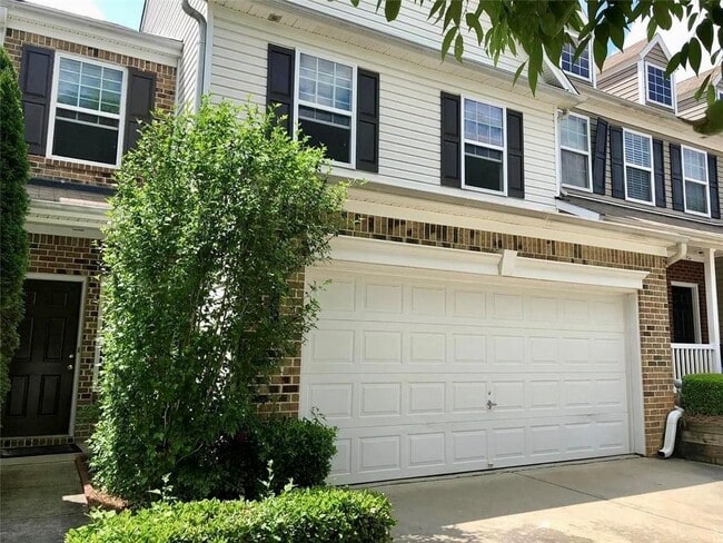 489 Windstone Trail