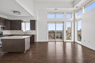 The Flats at West End in St. Louis Park, MN - Building Photo - Building Photo