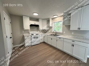 109 Doty Hts in Lancaster, KY - Building Photo - Building Photo