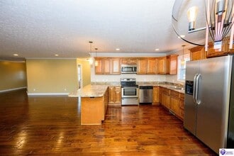 324 Graceland Trail in Elizabethtown, KY - Building Photo - Building Photo