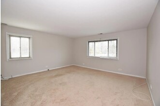 274 E Rimini Ct in Palatine, IL - Building Photo - Building Photo