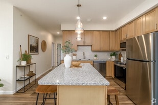 Treeline Apartments in Liverpool, NY - Building Photo