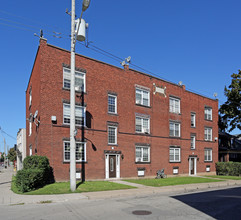 96-100 Connaught Ave S in Hamilton, ON - Building Photo - Primary Photo