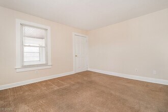 19211 Shawnee Ave-Unit -2/UP in Cleveland, OH - Building Photo - Building Photo