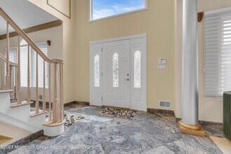 7 MacKenzie Rd in Eatontown, NJ - Building Photo - Building Photo