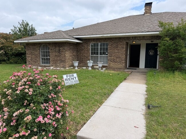 property at 2418 Guerrero Dr