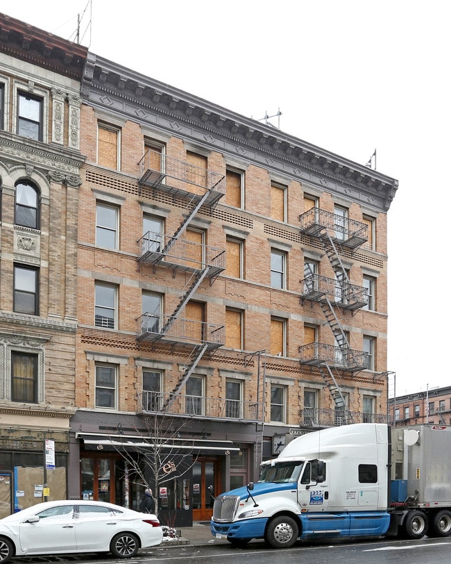 511 Amsterdam Ave in New York, NY - Building Photo - Primary Photo